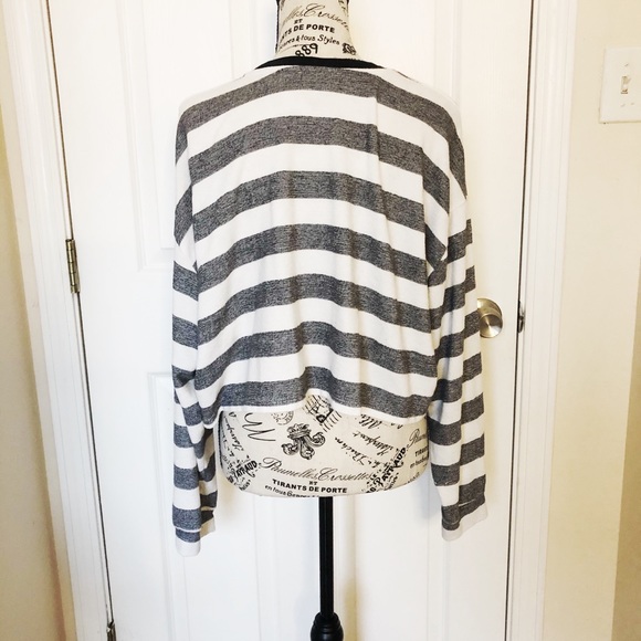 FINAL PRICE Pull and Bear Knit Crop Top - Picture 2 of 4